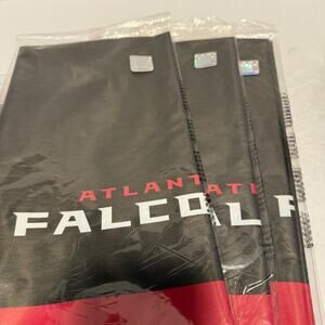 Officially Licenced NFL Football Atlanta Hawks 3 Tablecovers 54in x 102in